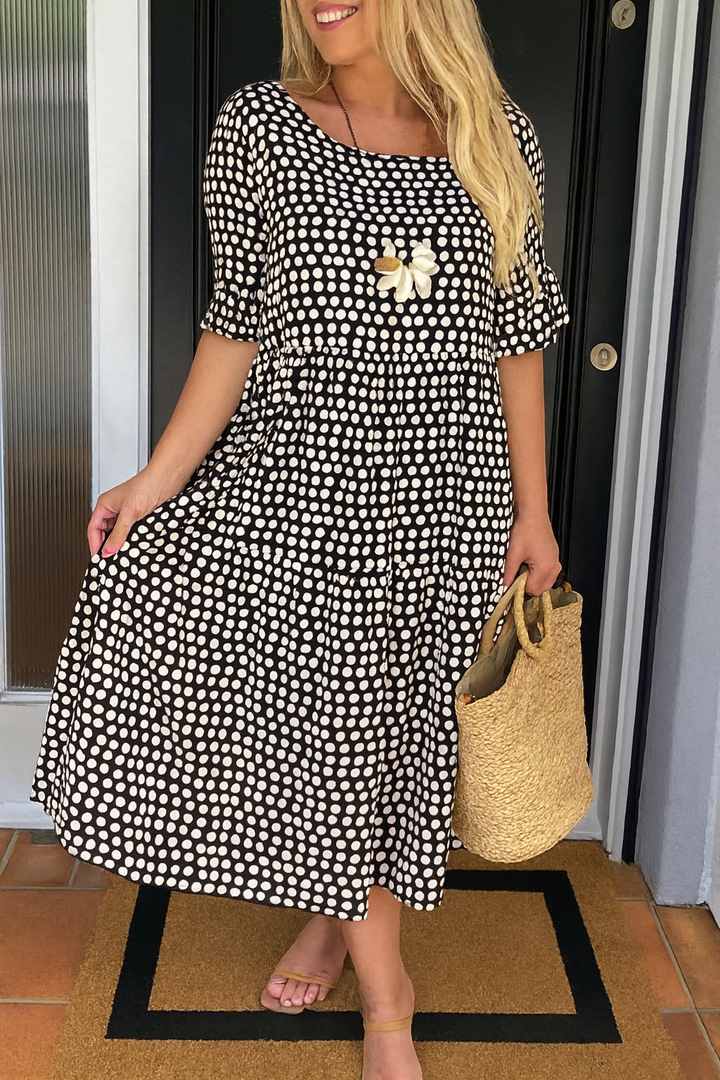 Zerelle | Vestido Midi de Manga Corta