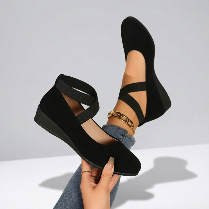 Monique | Zapatos de cuña cerrados y cómodos
