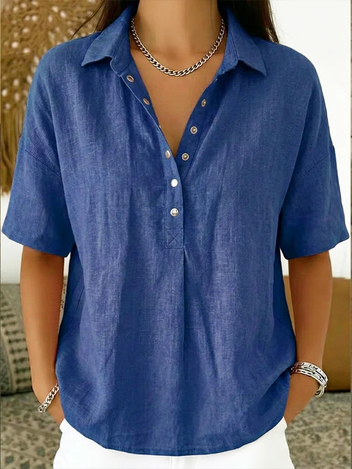 Amara | Blusa con cuello y detalle de botón