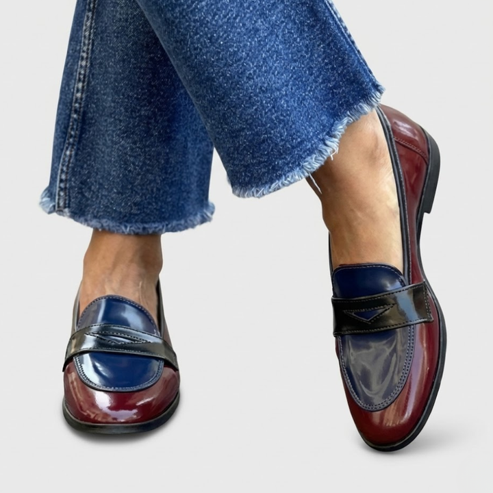 Claudia | Contrast Moccasins