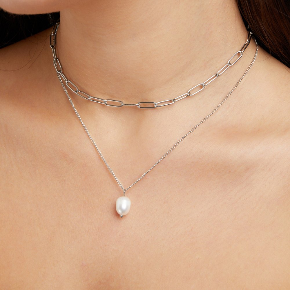 Collar de plata Angela Perlen