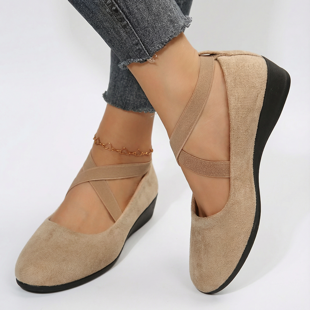 Monique | Zapatos de cuña cerrados y cómodos
