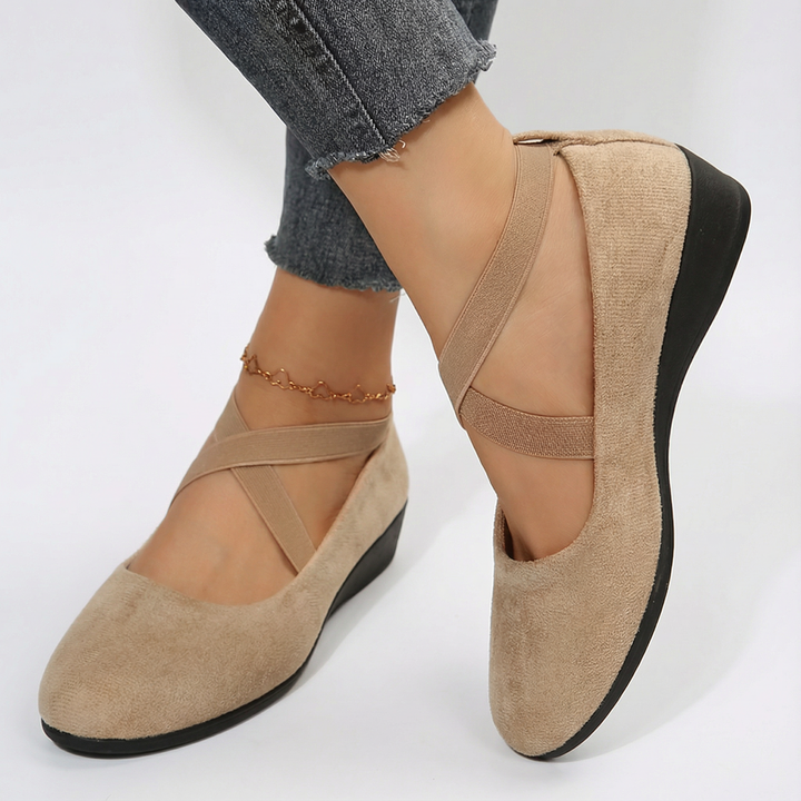 Monique | Zapatos de cuña cerrados y cómodos