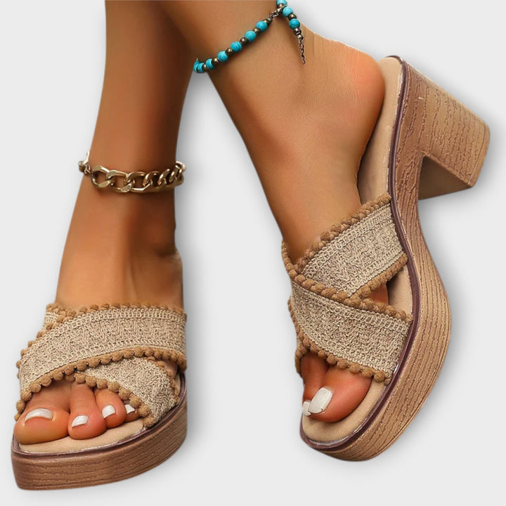 Camila - Tacones gruesos con tiras cruzadas