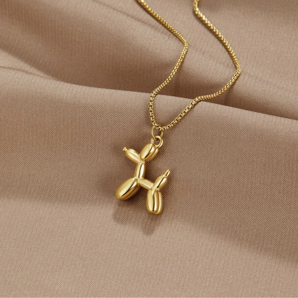 Collar de Bola Dorada con Forma de Animal