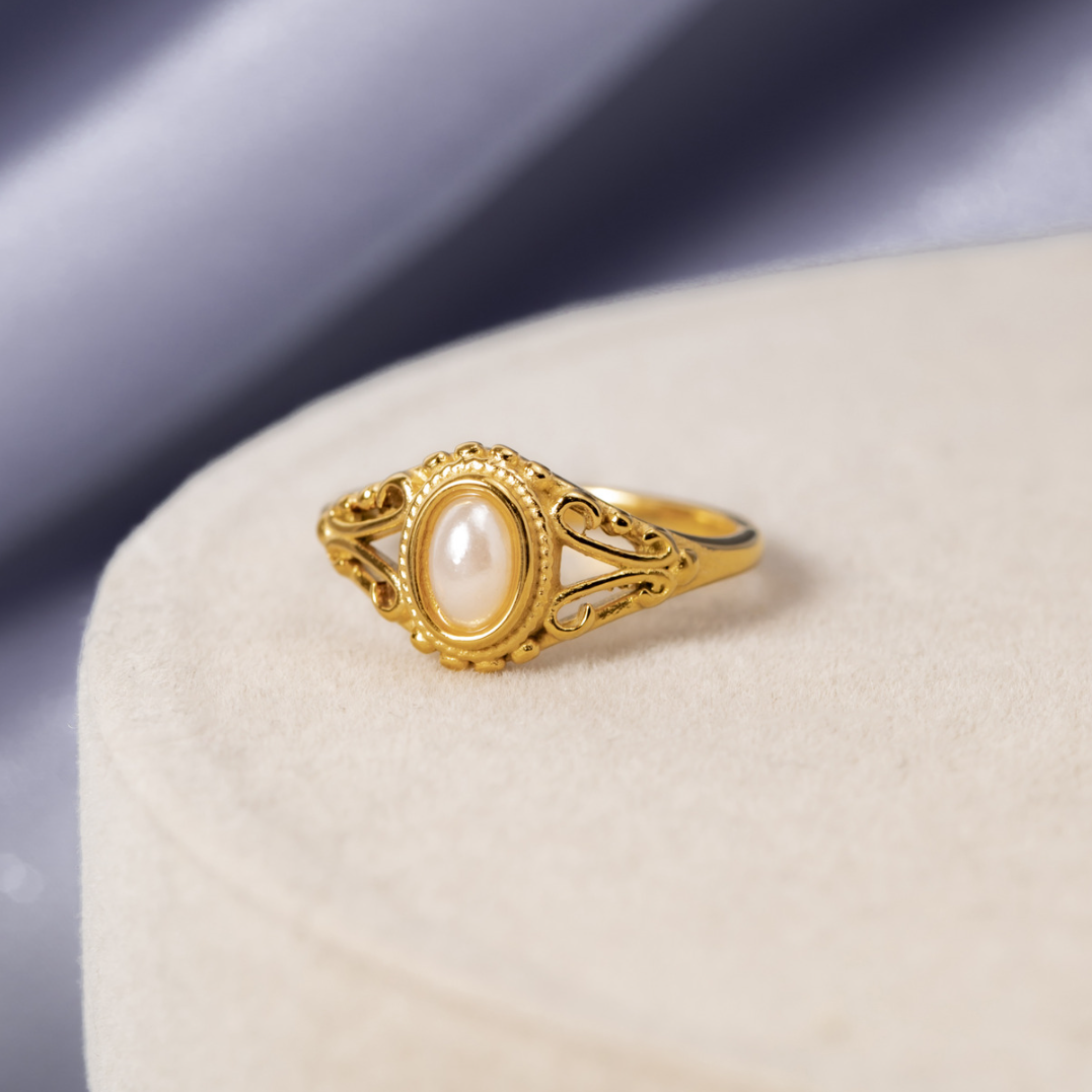 Basilia - Anillo de Perlas Vintage
